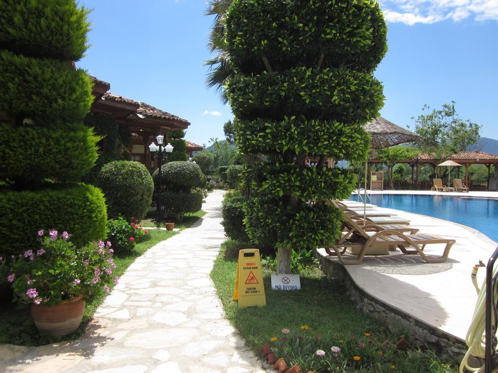 Asur Hotel & Aparts & Villas Далян Екстериор снимка