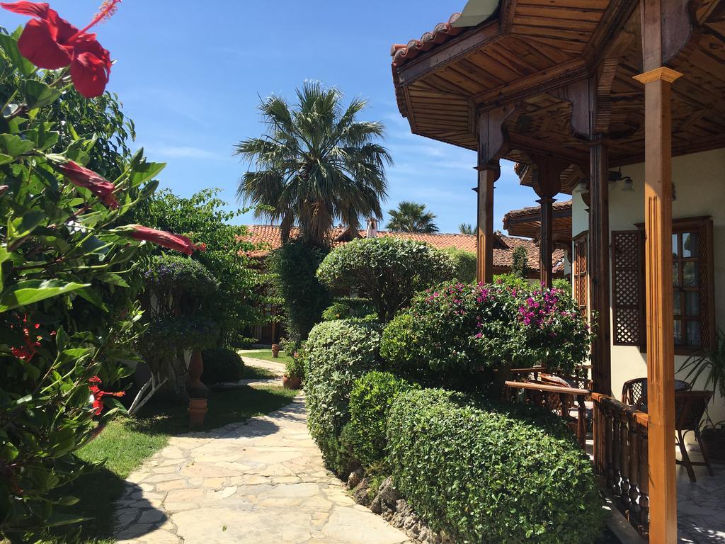 Asur Hotel & Aparts & Villas Далян Екстериор снимка