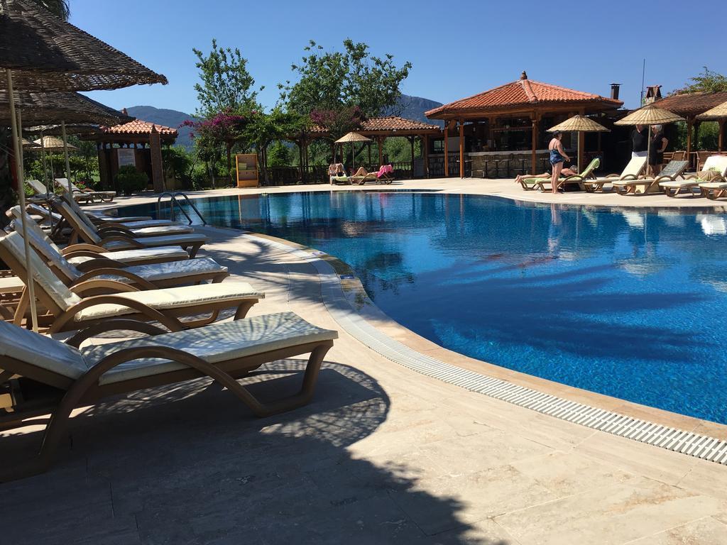 Asur Hotel & Aparts & Villas Далян Екстериор снимка
