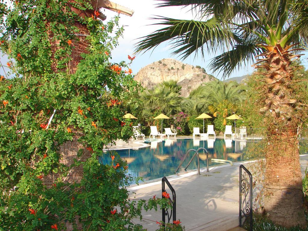 Asur Hotel & Aparts & Villas Далян Стая снимка